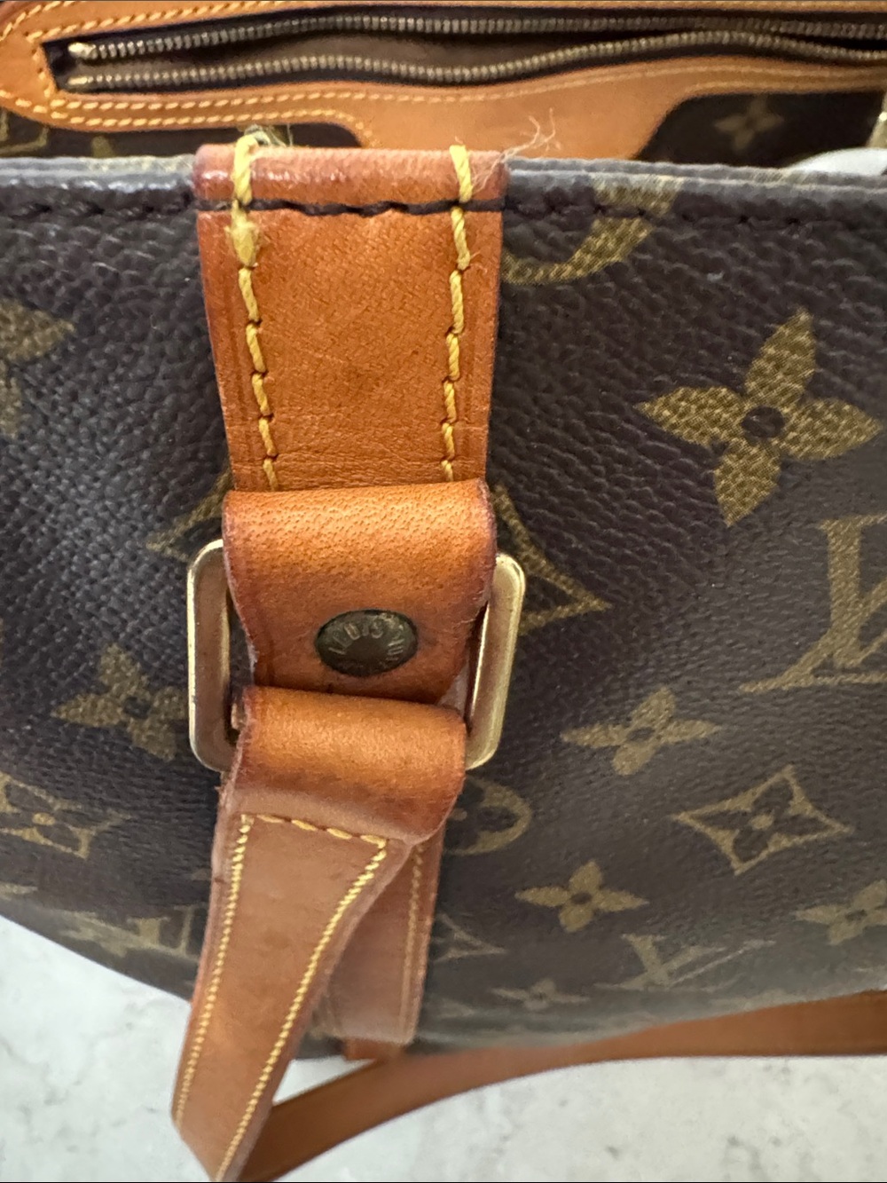 Louis Vuitton Monogram shopper Tote with Vachetta Leather Straps with COA - Picture 7 of 16